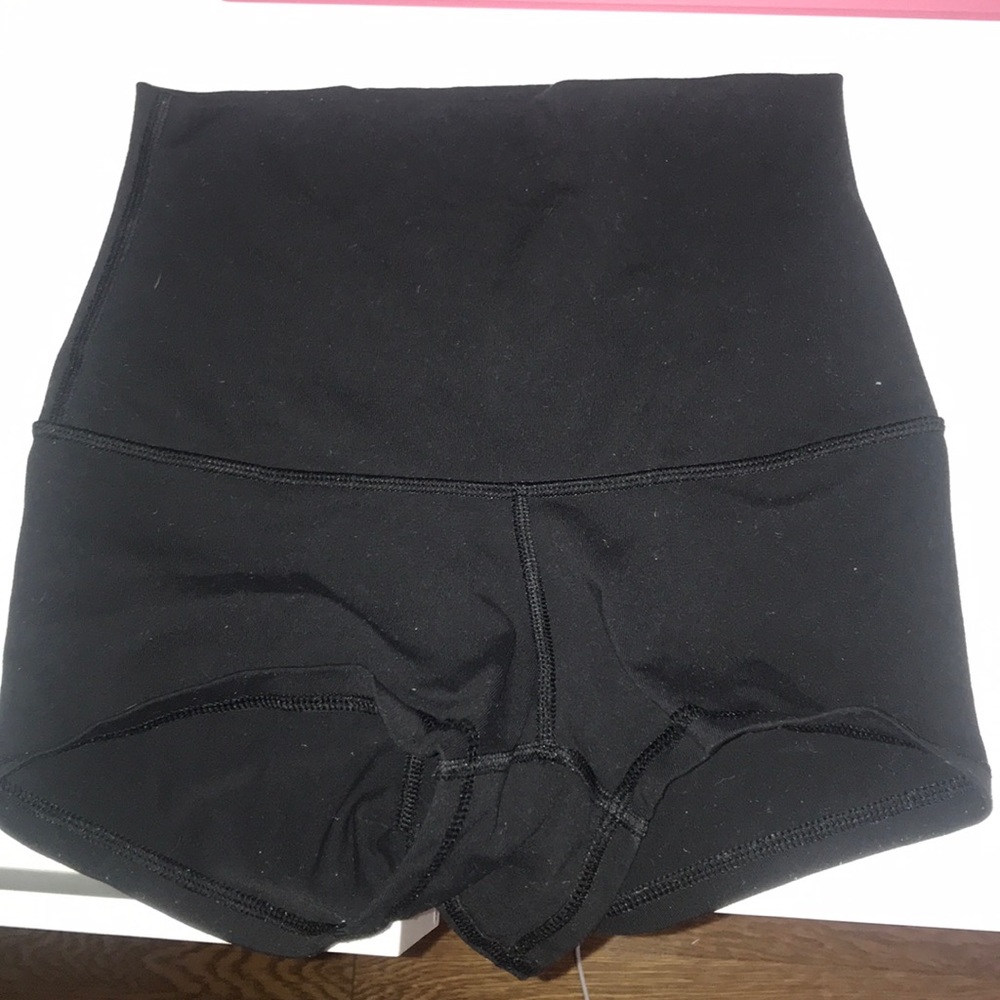 black lulu lemon spandex